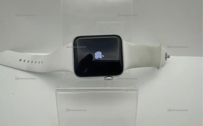 Apple Watch 3 42mm + зарядное устройство