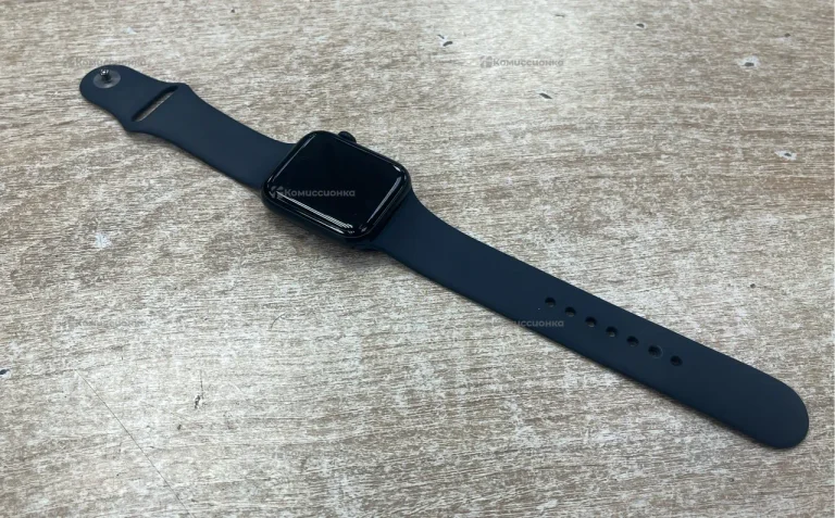 Часы  Apple Watch SE2