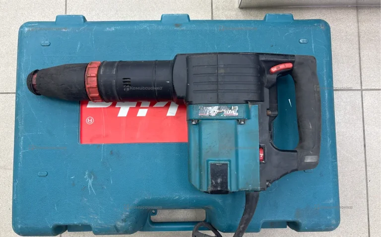 Отбойный молоток makita HM1202C