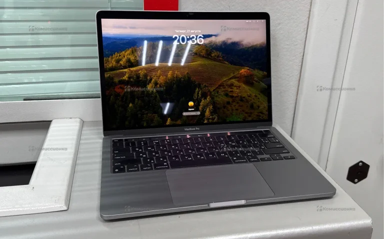 MacBook Pro M2 2022 8/256