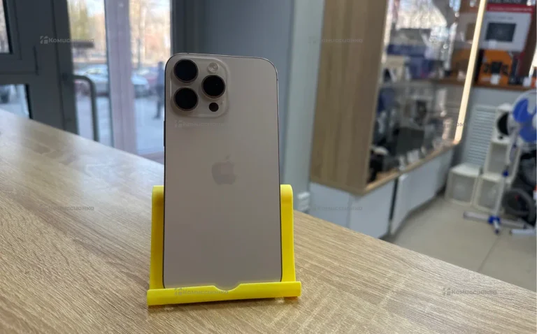 Apple iPhone 16 Pro Max 8/256 ГБ