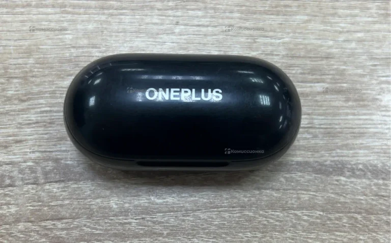 Наушники  oneplus buds