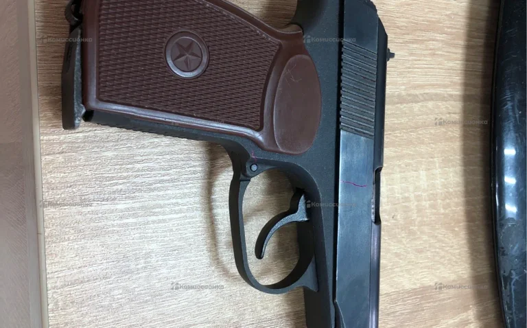 Пневматический пистолет Baikal MP654