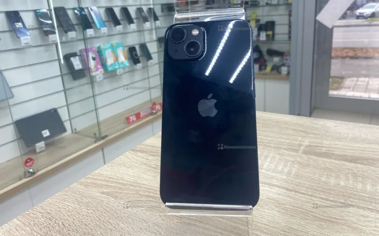 Apple iPhone 13 4/128 ГБ