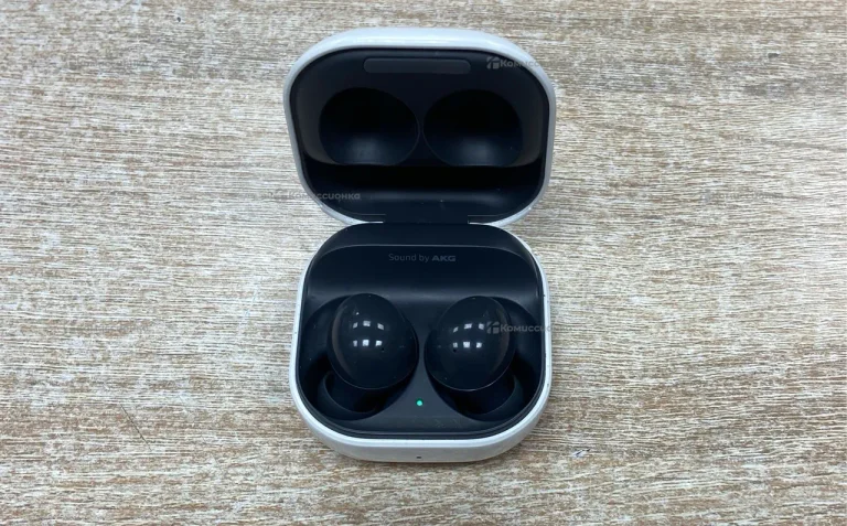 Наушники  Galaxy buds 2