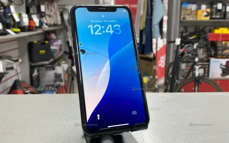 Apple iPhone XR 3/64 ГБ