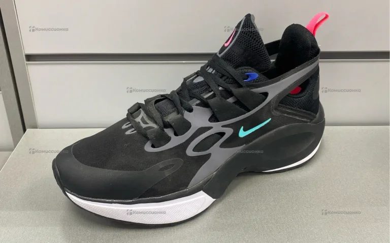 Кроссовки Nike Signal 43p