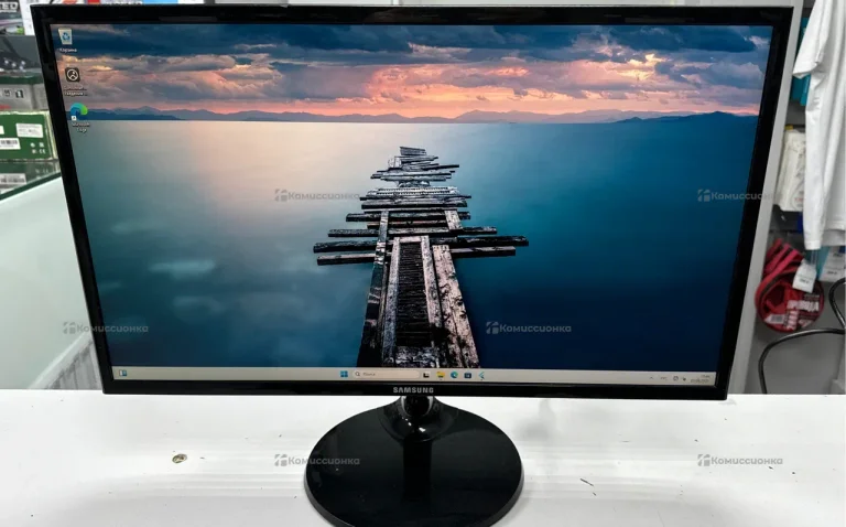 Монитор Samsung S24F354FHI