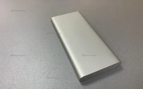 Power Bank  Mi.
