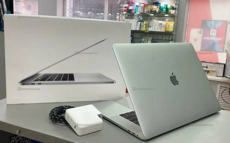 Ноутбук  MacBook Pro 15 (2019)