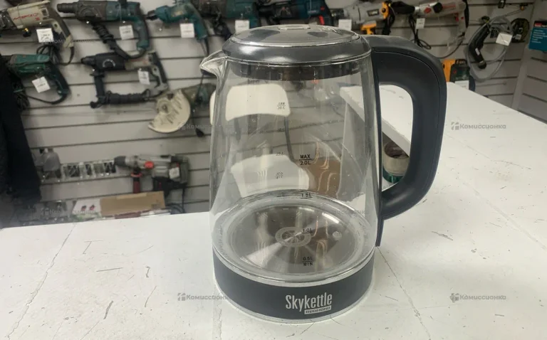 Чайник электрический Redmond RK-G200S