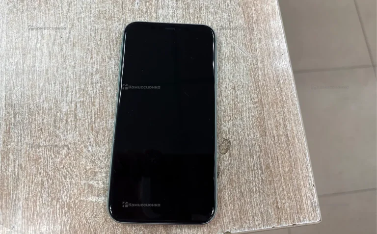 Apple iPhone 11 4/256 ГБ