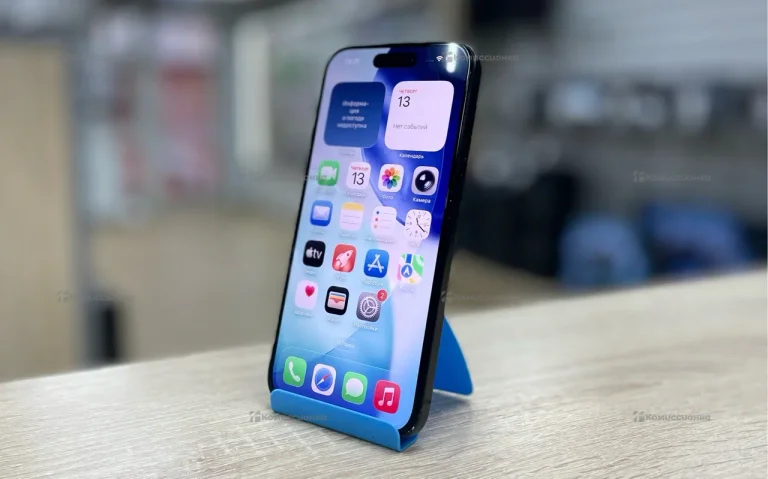 Apple iPhone 15 6/128 ГБ