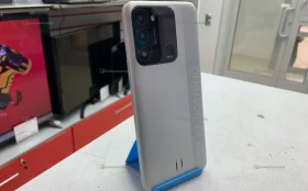 Tecno Spark 8C 4/64 ГБ