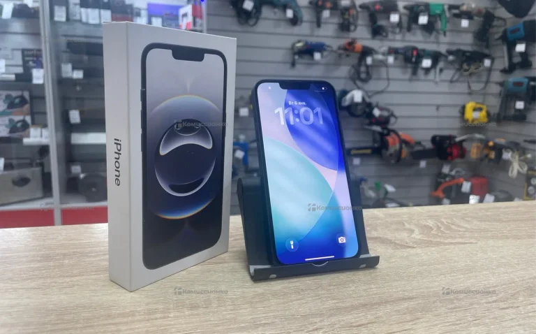 Apple iPhone 16e 8/128 ГБ