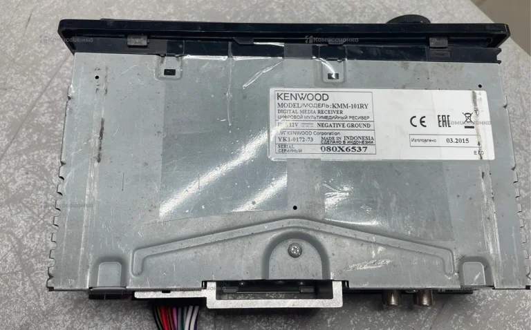 Автомагнитола  KENWOOD KMM-101Y