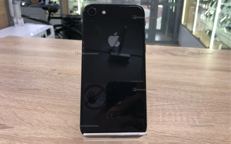 Apple IPhone 8 64Gb