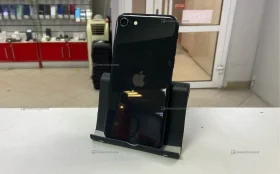 Apple iPhone SE (2020) 3/128 ГБ