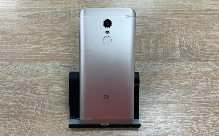 Xiaomi Redmi 5 Plus (Redmi Note 5) 3/32 ГБ