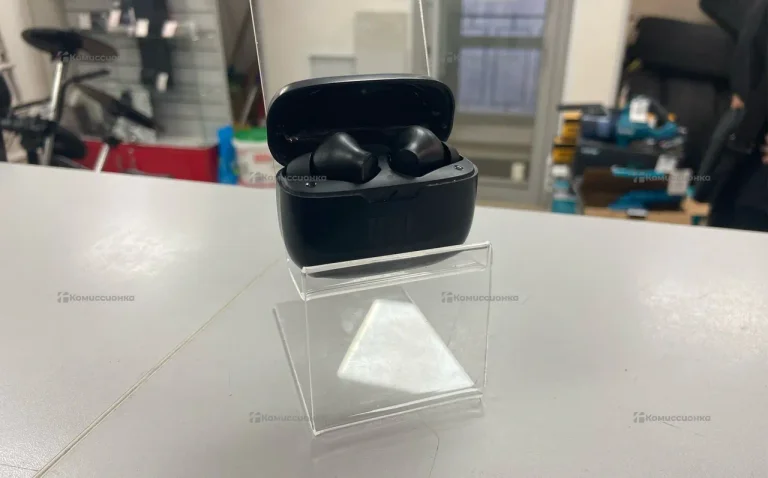Наушники  JBL 230NC