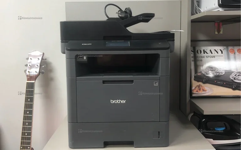МФУ лазерное Brother DCP-L5500DN