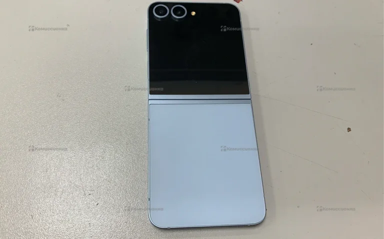 Samsung Galaxy Z Flip 6 12/256Gb