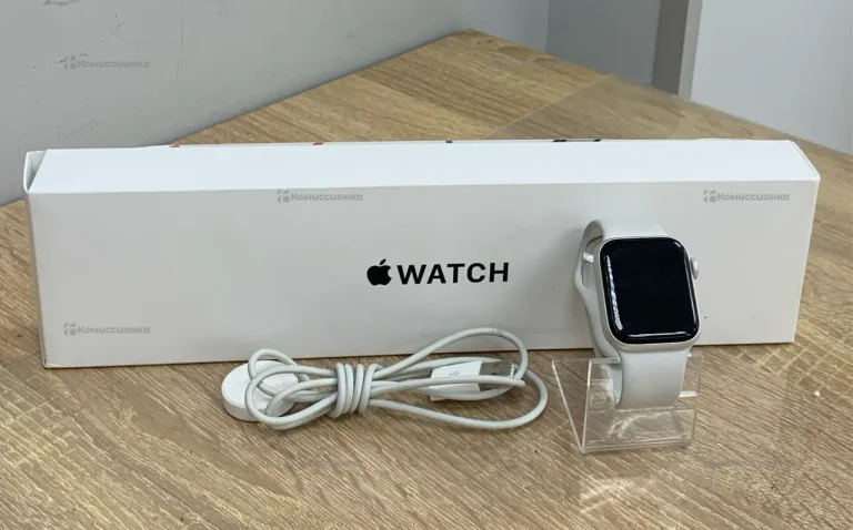 Часы  Apple Watch SE 40mm
