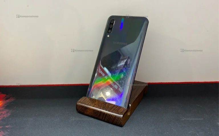 Samsung Galaxy A50 6/64 ГБ