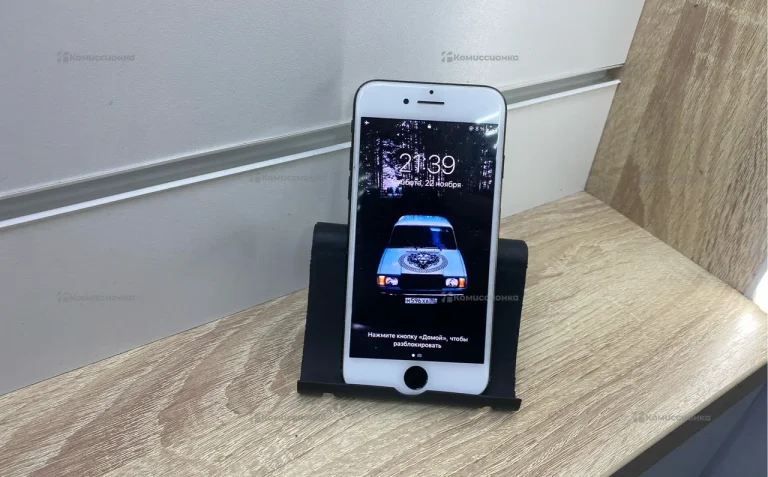 Apple iPhone 7 2/32 ГБ