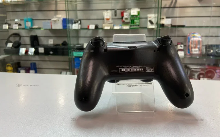 Джостик PS4 копия