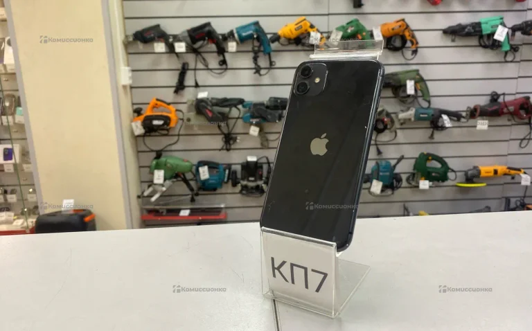 Apple iPhone 11 4/128 ГБ