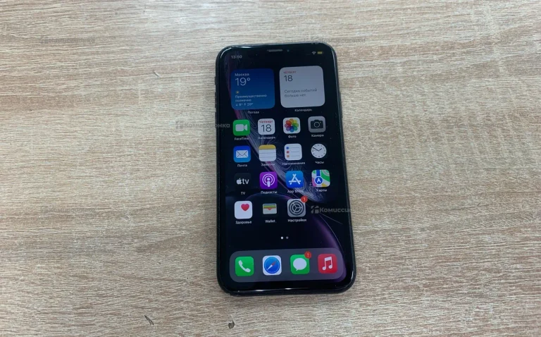 Apple iPhone XR 3/64 ГБ