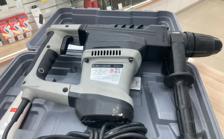 Перфоратор Интерскол П-40/1100ЭВ