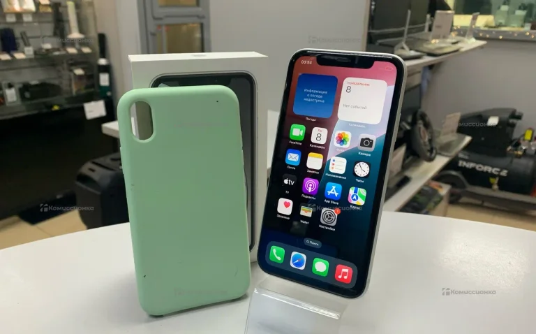 Apple iPhone XR 3/64 ГБ