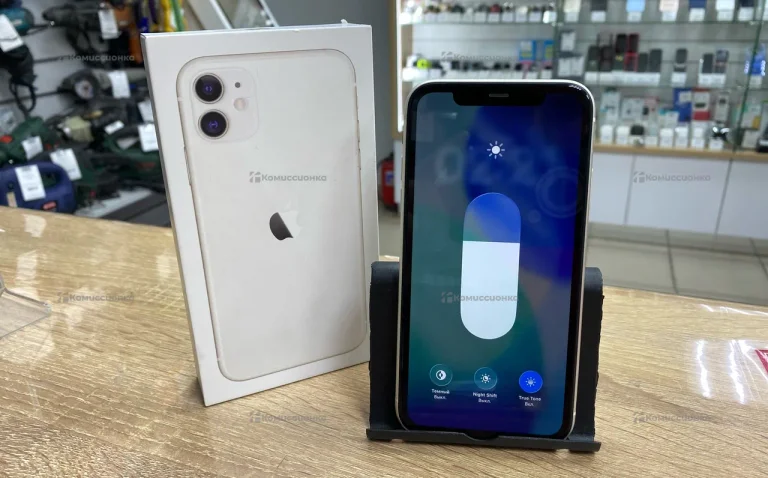 Apple iPhone 11 4/64 ГБ