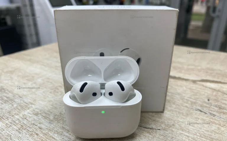 Наушники AirPods 4