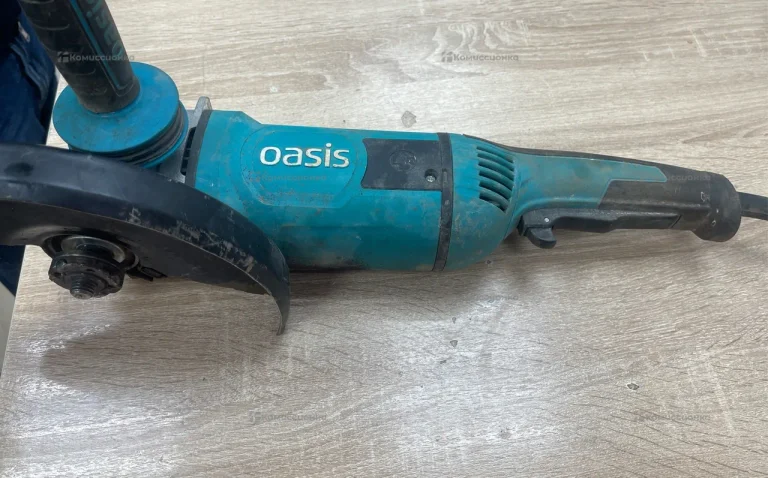УШМ Oasis AG-230/230