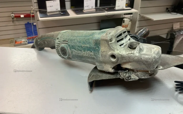 УШМ makita GA9050