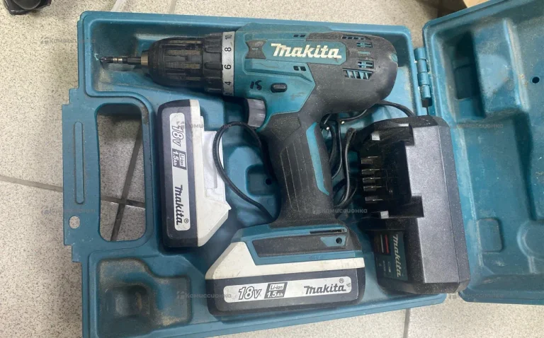 Дрель Шуруповерт Makita DF488D