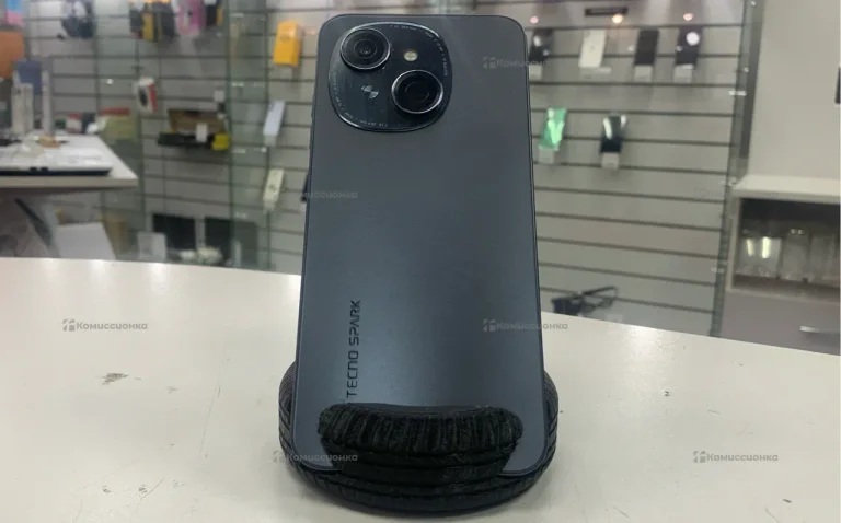 Tecno Spark Go 1 4/64 ГБ