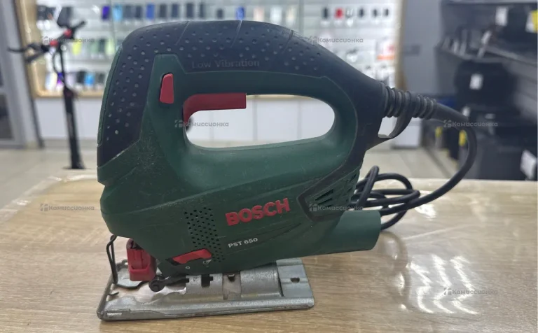 Электролобзик Bosch PST650