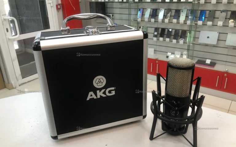 Микрофон AKG P420