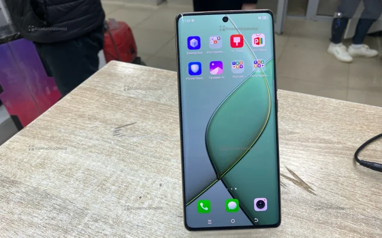 Tecno Spark 20 Pro+ 8/256 ГБ