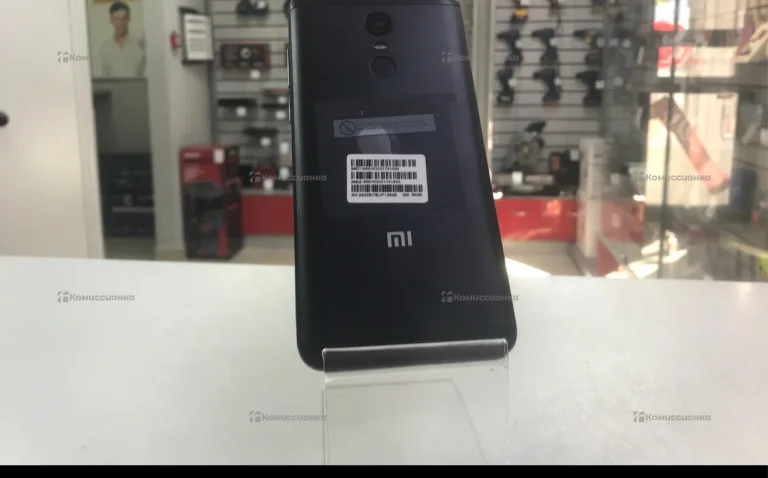 Xiaomi Redmi 5 Plus (Redmi Note 5) 4/64 ГБ