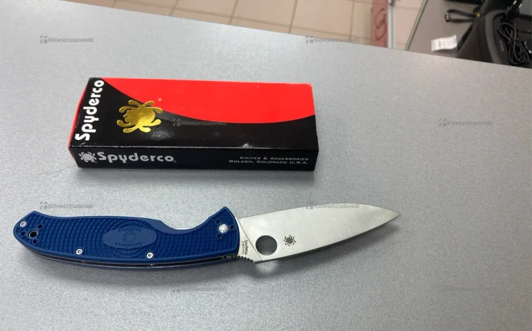 Нож Spyderco