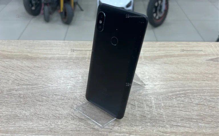 Xiaomi Redmi Note 5 4/64 ГБ