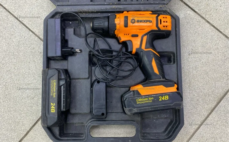 Шуруповерт вихрь