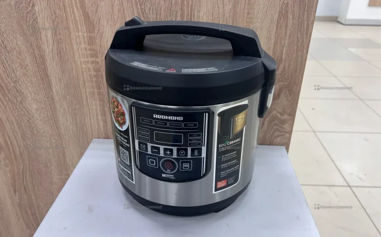 Мультиварка  REDMOND RMC-M38