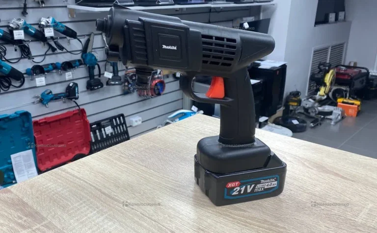Аккумуляторная автомобильная мойка Makita (rep)