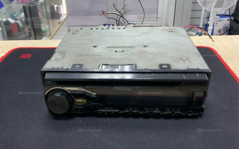 Автомагнитола  Pioner Deh 1800